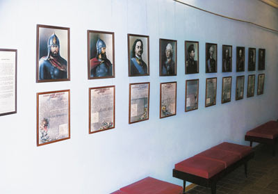 Выставка «Сыны России — защитники Отечества»